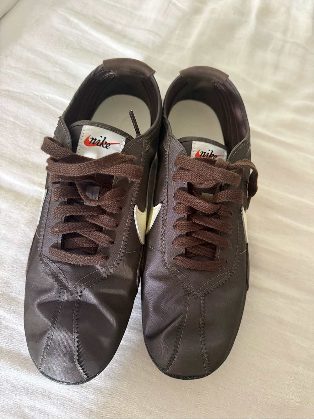 Nike moon shoes women 11 brown new